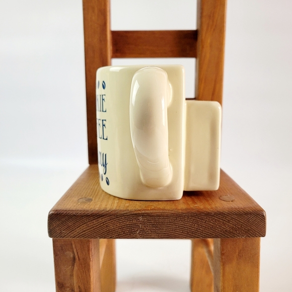 Dei "It's a Cookie & Coffee Kind of Day" Stoneware Cookie Pocket Mug - Picture 4 of 7